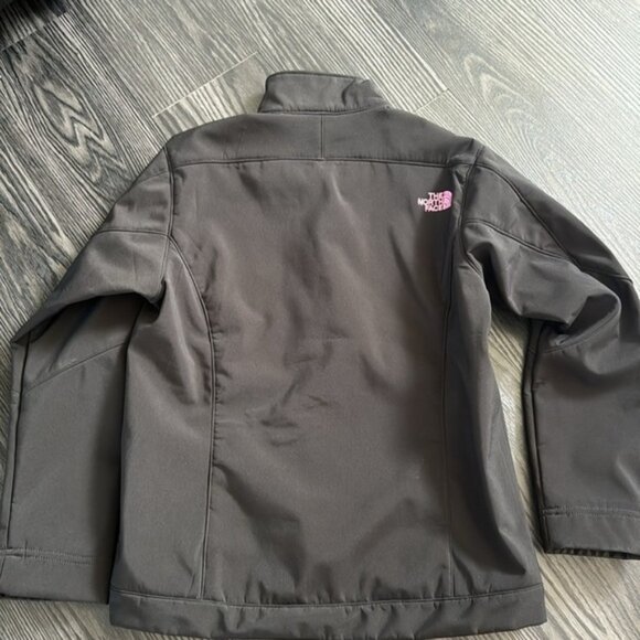 🍍THE NORTH FACE BREAST CANCER AWARENESS JACKET 🍍s med🍍pit to pit 19” leg 23” - Picture 4 of 4